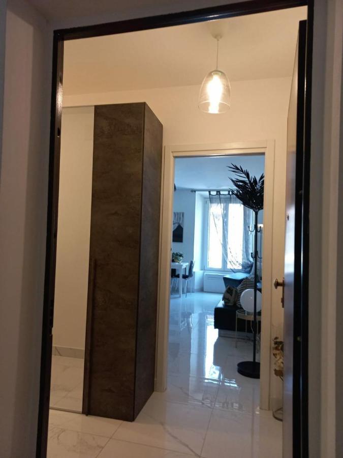 Violet Apartment Комо Экстерьер фото